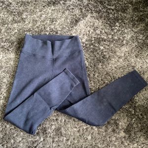 Aerie offline leggings, ribbed navy blue size small